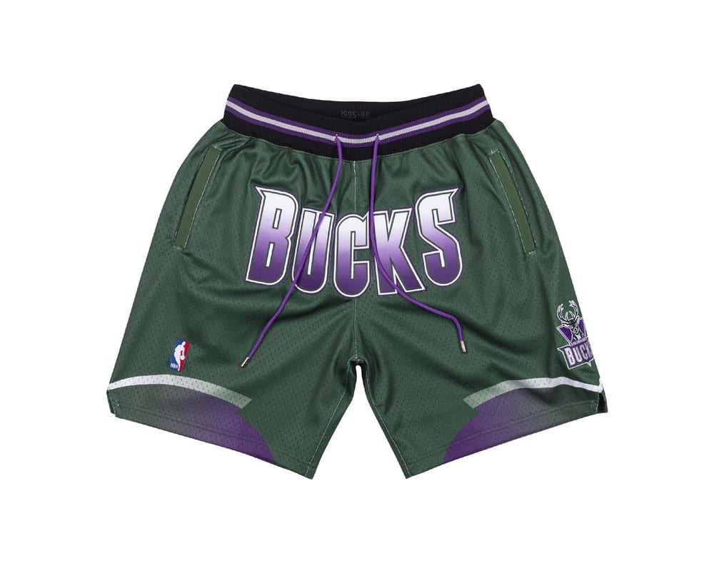 Milwaukee Bucks Green 95-96 Shorts - Basketball Shorts Store
