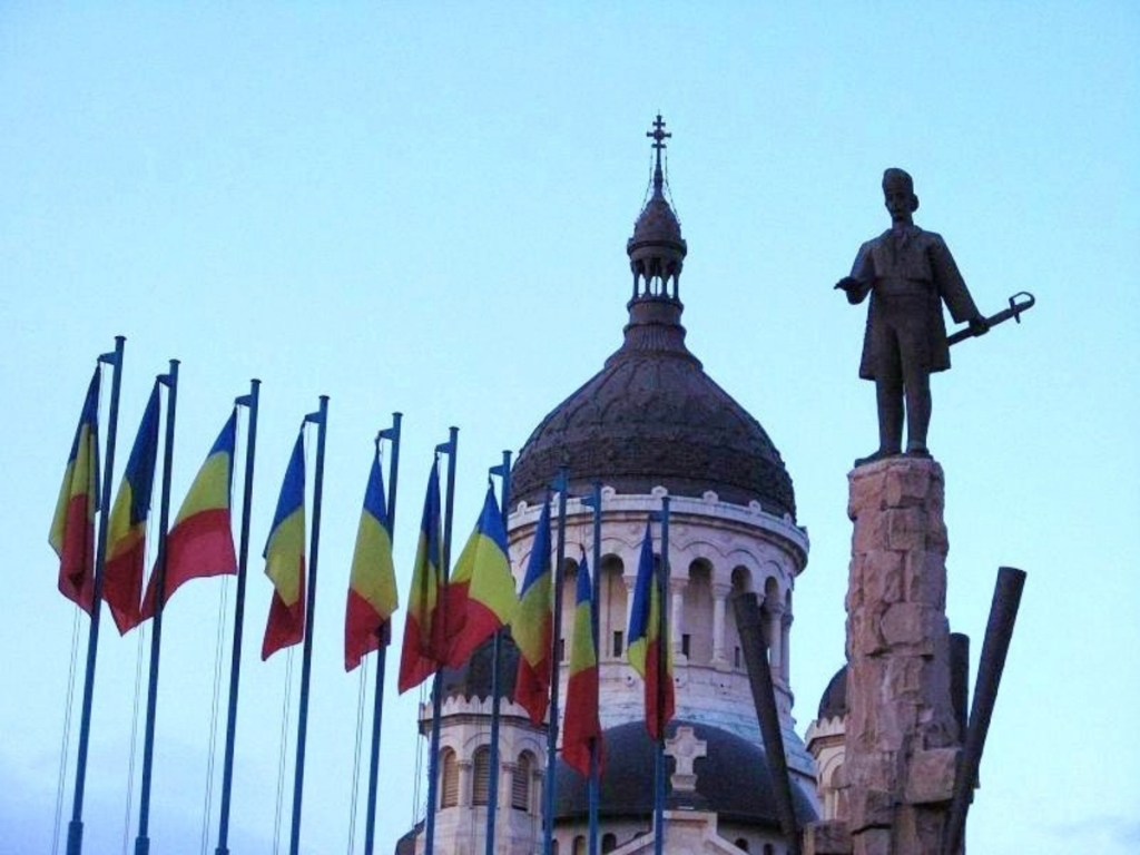 Nationalism and Identity in Romania A History of Extreme Politics from the Birth of the State to EU Accession 1st Edition â€“ PDF/EPUB Version Downloadable